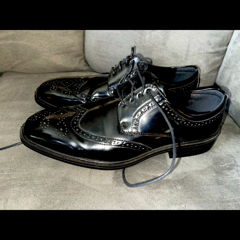Mens dress shoes